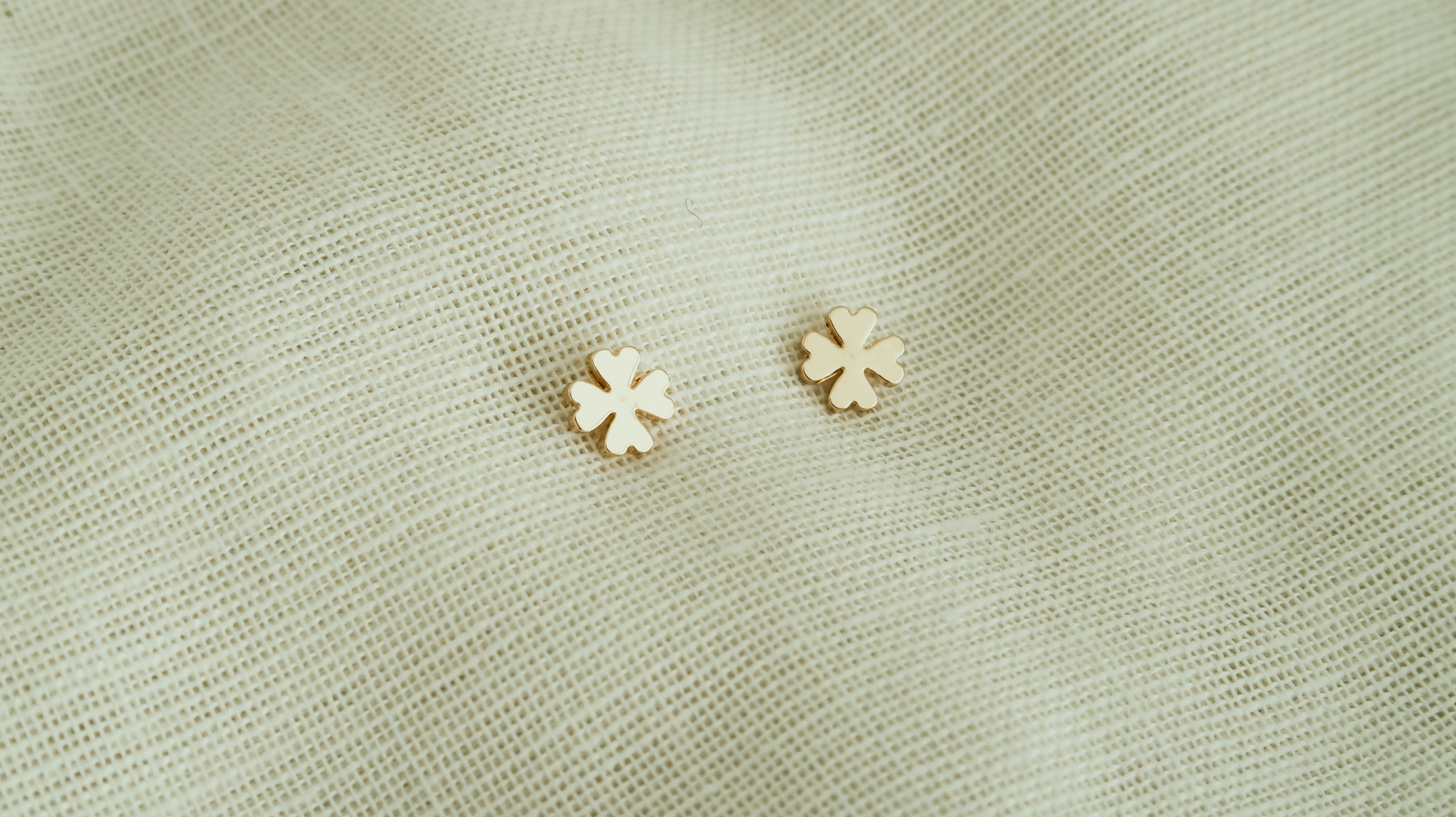 Four-leaf clover - gold