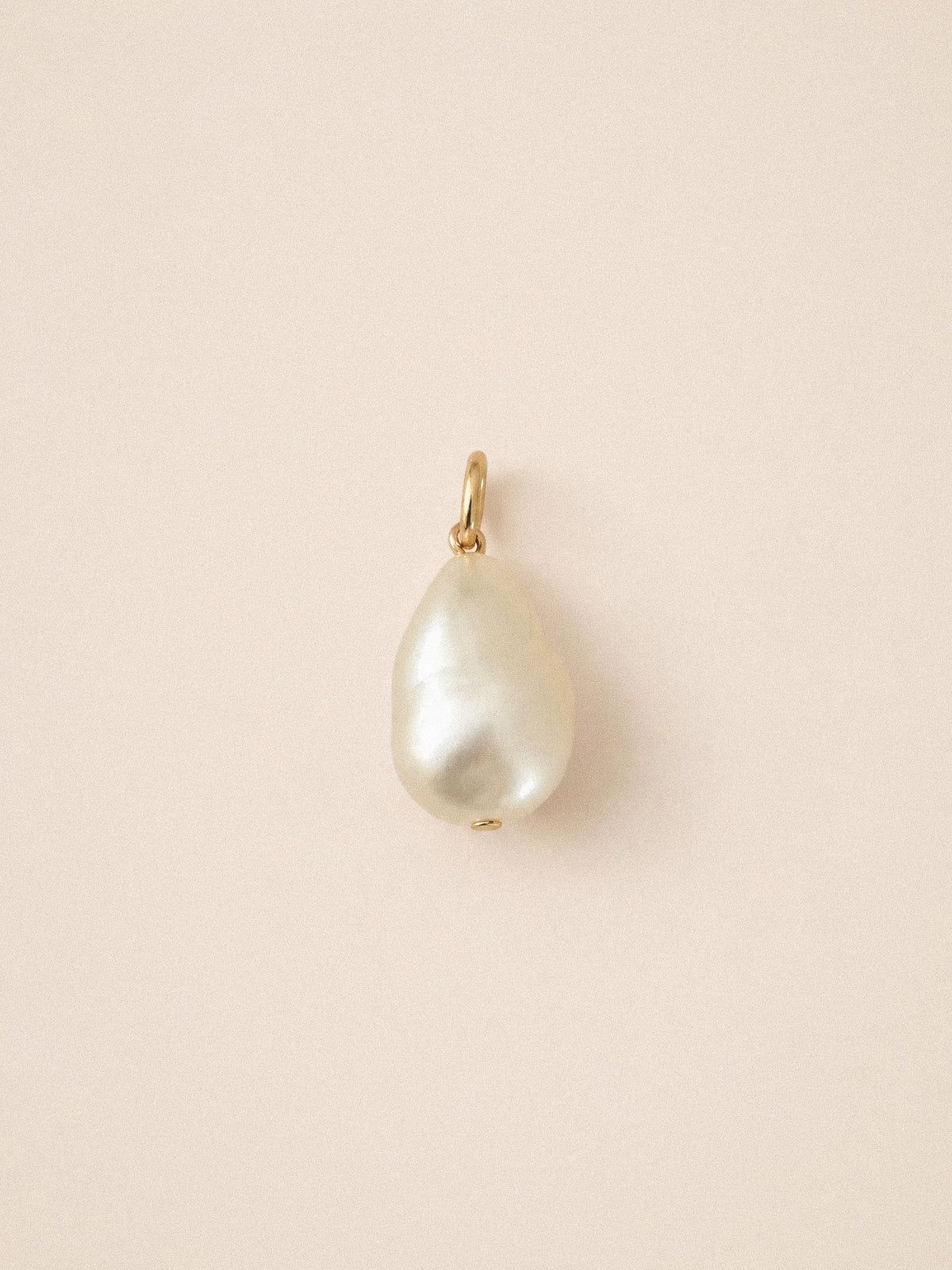 Barok pearl charm goud