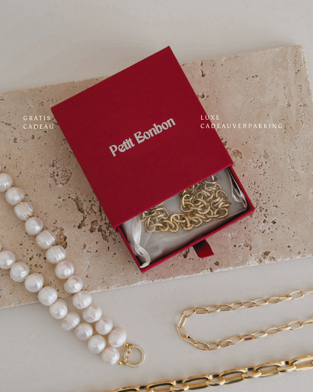 1 free gift wrapping from €50