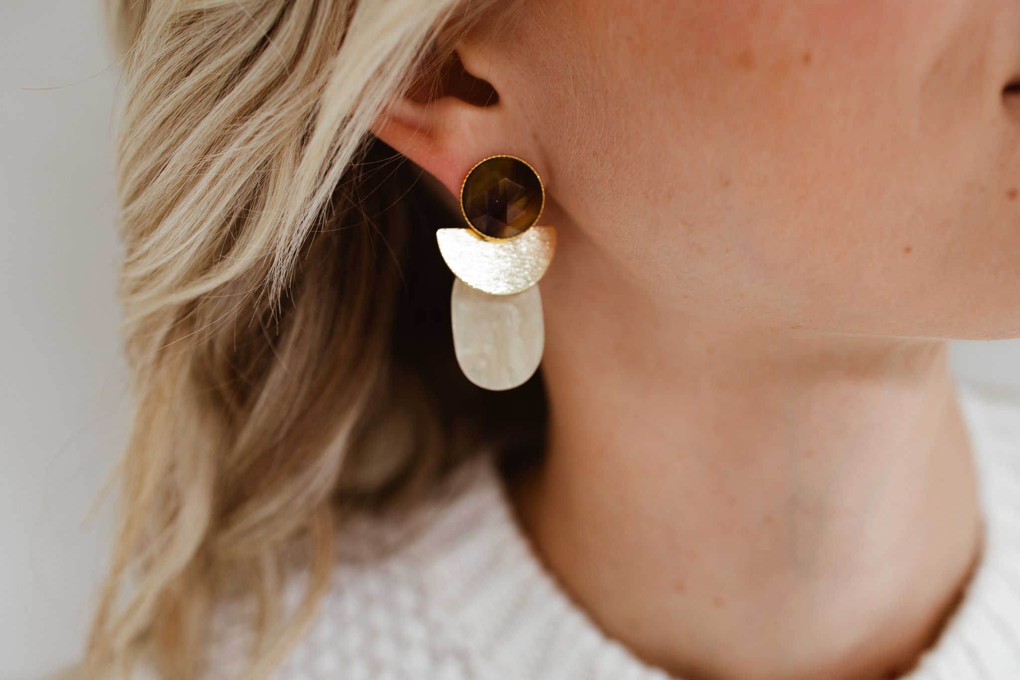 Moony almond (pre-order)
