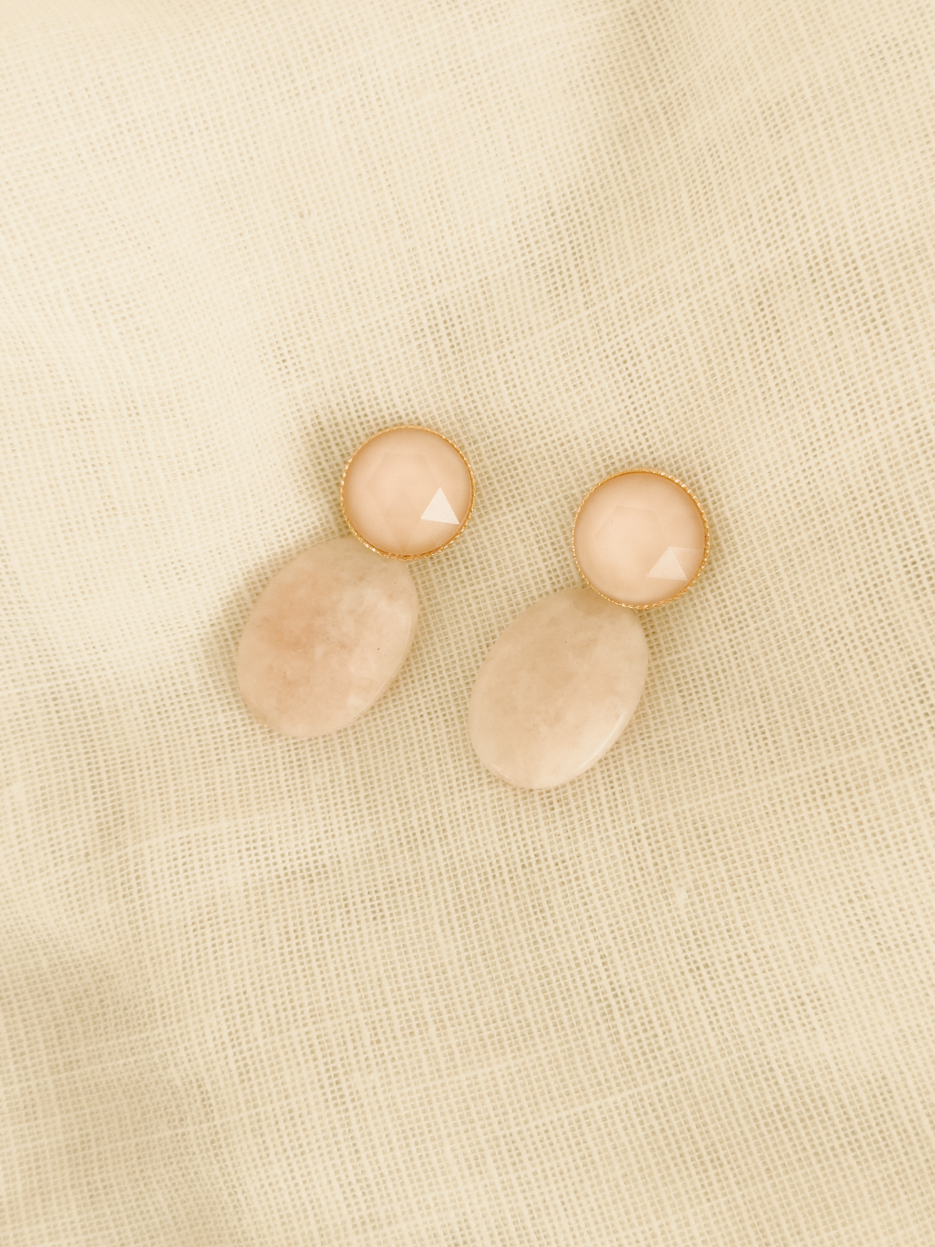 Apolline nude