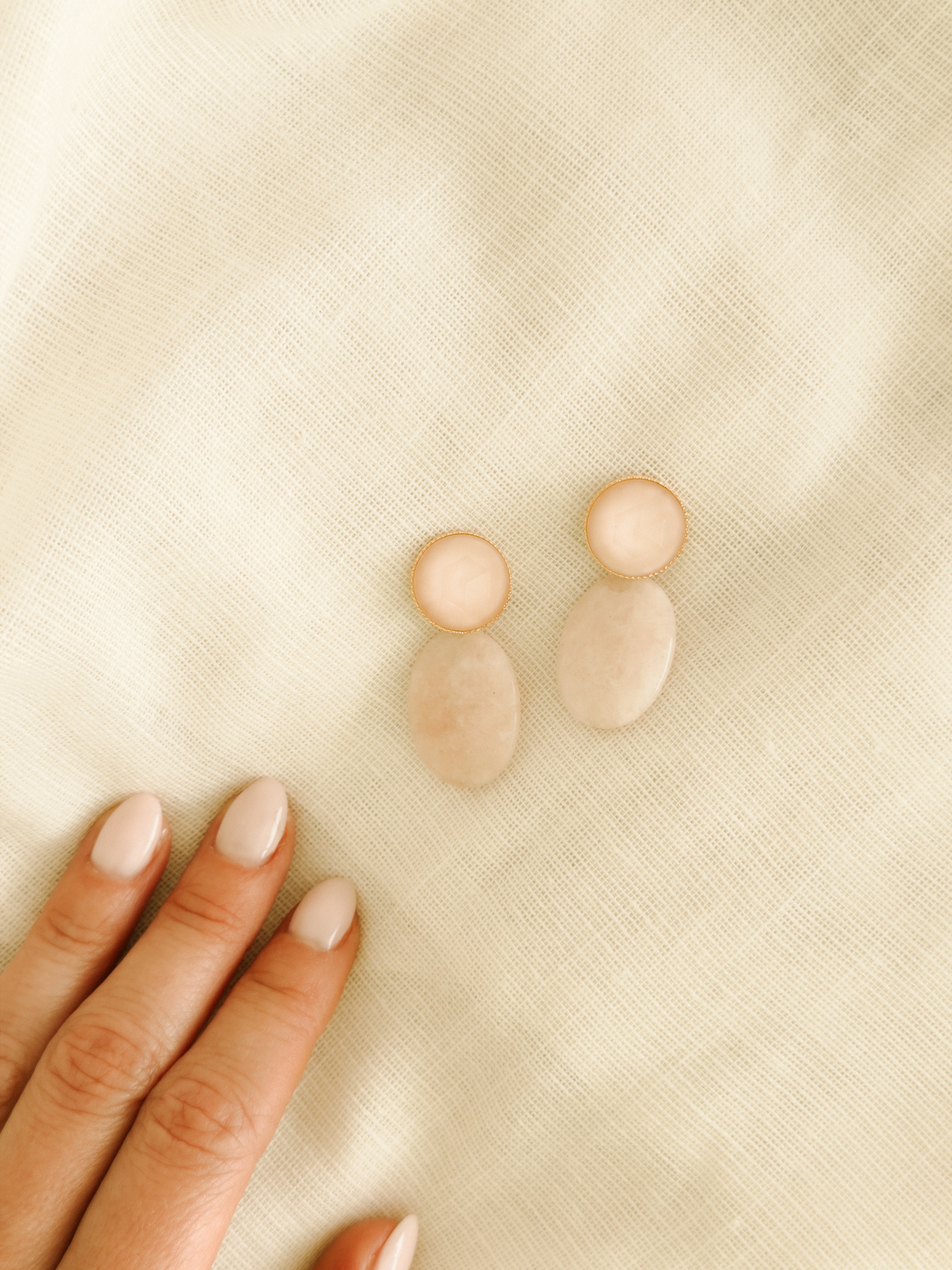 Apolline nude